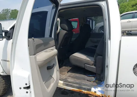 2008 Chevrolet Silverado 2500Hd Work Truck z USA, uszkodzony, nr VIN 1GCHK236X8F202149